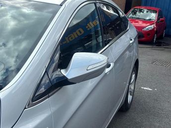 HYUNDAI I40 1.7 CRDi Blue Drive Active Saloon 4dr Diesel Manual Euro 5 (s/s)