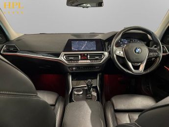 BMW 3 SERIES 2.0 318i Sport Saloon 4dr Petrol Auto Euro 6 (s/s) (156 ps)