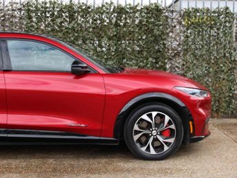 FORD MUSTANG MACH-E Extended Range 91kWh SUV 5dr Electric Automatic AWD (351 ps)