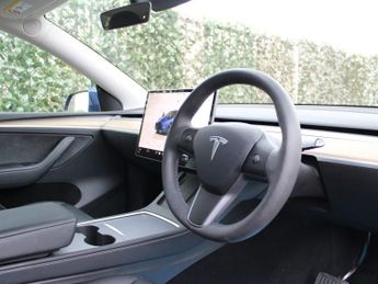 TESLA MODEL Y (Dual Motor) Long Range SUV 5dr Electric Auto 4WDE (384 bhp)