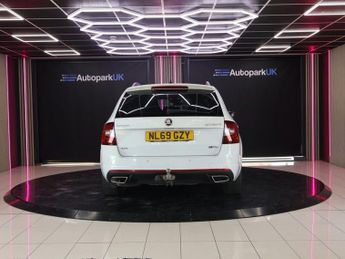 SKODA OCTAVIA 2.0 TDI vRS Estate 5dr Diesel DSG 7Spd 4WD Euro 6 (s/s) (184 ps)