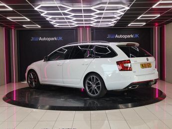 SKODA OCTAVIA 2.0 TDI vRS Estate 5dr Diesel DSG 7Spd 4WD Euro 6 (s/s) (184 ps)