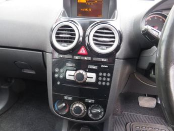 VAUXHALL CORSA 1.4 16V SE Hatchback 5dr Petrol Auto Euro 5 (100 ps)
