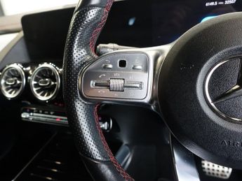 MERCEDES-BENZ EQA EQA 300 66.5kWh AMG Line SUV 5dr Electric Auto 4MATIC (228 ps)