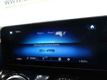 MERCEDES-BENZ EQA EQA 300 66.5kWh AMG Line SUV 5dr Electric Auto 4MATIC (228 ps)