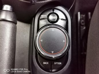 MINI HATCH 2.0 Cooper SD Hatchback 5dr Diesel Auto 6Spd Euro 6 (s/s) (170 p