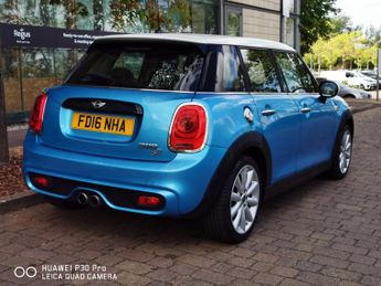 MINI HATCH 2.0 Cooper SD Hatchback 5dr Diesel Auto 6Spd Euro 6 (s/s) (170 p