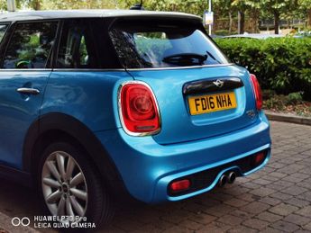 MINI HATCH 2.0 Cooper SD Hatchback 5dr Diesel Auto 6Spd Euro 6 (s/s) (170 p
