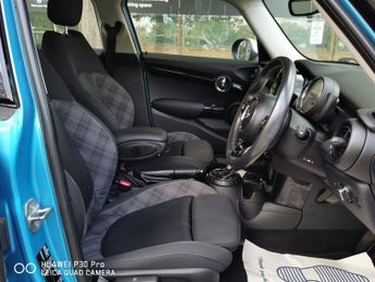 MINI HATCH 2.0 Cooper SD Hatchback 5dr Diesel Auto 6Spd Euro 6 (s/s) (170 p