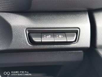 RENAULT TRAFIC 2.0 dCi Blue SL30 Advance Panel Van 5dr Diesel Manual L1 H1 Euro