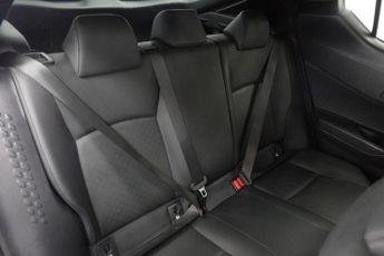 TOYOTA C-HR 1.8 VVT-h Dynamic SUV 5dr Petrol Hybrid CVT Euro 6 (s/s) (122 ps