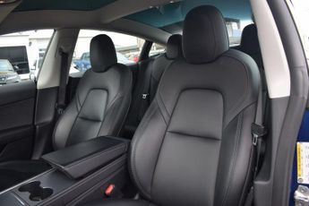 TESLA Model 3 Saloon 4dr Electric Auto RWD (241 bhp)