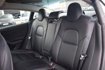 TESLA Model 3 Saloon 4dr Electric Auto RWD (241 bhp)