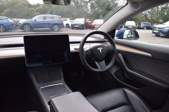 TESLA Model 3 Saloon 4dr Electric Auto RWD (241 bhp)