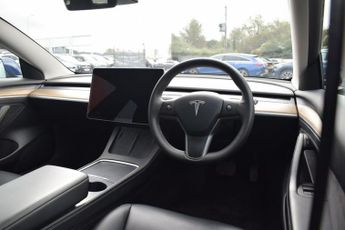 TESLA Model 3 Saloon 4dr Electric Auto RWD (241 bhp)