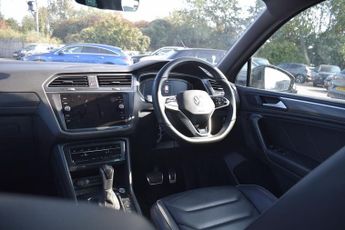 VOLKSWAGEN TIGUAN 1.5 TSI R-Line SUV 5dr Petrol DSG Euro 6 (s/s) (150 ps)
