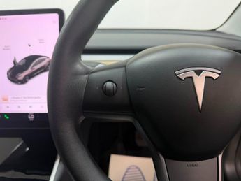 TESLA Model 3 Standard Range Plus Saloon 4dr Electric Auto RWD (241 bhp)