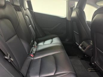 TESLA Model 3 Standard Range Plus Saloon 4dr Electric Auto RWD (241 bhp)