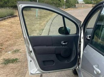RENAULT GRAND MODUS 1.6 VVT Dynamique Auto Euro 4 5dr