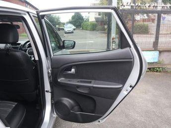 KIA VENGA 1.6 CRDi 3 MPV 5dr Diesel Manual Euro 6 (s/s) (114 bhp)