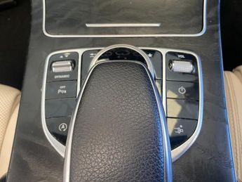 MERCEDES-BENZ C CLASS 2.1 C220d AMG Line Cabriolet 2dr Diesel G-Tronic+ Euro 6 (s/s) (