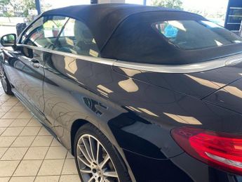 MERCEDES-BENZ C CLASS 2.1 C220d AMG Line Cabriolet 2dr Diesel G-Tronic+ Euro 6 (s/s) (