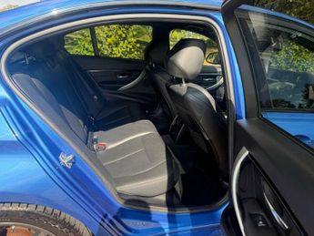 BMW 3 SERIES 2.0 330e 7.6kWh M Sport Saloon 4dr Petrol Plug-in Hybrid Auto Eu