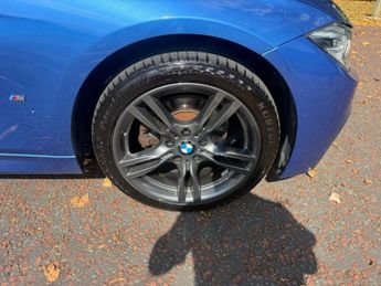 BMW 3 SERIES 2.0 330e 7.6kWh M Sport Saloon 4dr Petrol Plug-in Hybrid Auto Eu