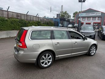 VOLVO V70 2.0 D4 SE Lux Estate 5dr Diesel Auto Euro 6 (s/s) (181 ps)