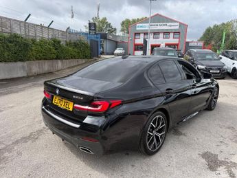 BMW 5 SERIES 2.0 520d MHT M Sport Saloon 4dr Diesel Hybrid Steptronic Euro 6-
