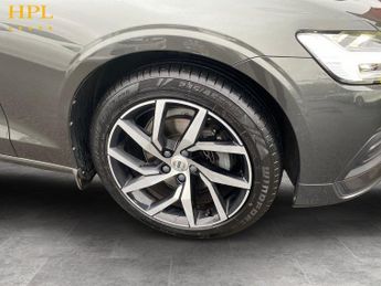VOLVO V60 2.0 T4 Momentum Plus Estate 5dr Petrol Auto Euro 6 (s/s) (190 ps