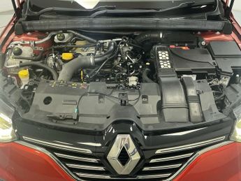 RENAULT MEGANE 1.2 TCe Signature Nav Hatchback 5dr Petrol Manual Euro 6 (s/s) (