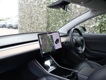 TESLA Model 3 (Dual Motor) Performance Saloon 4dr Electric Auto 4WDE (Performa