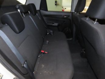 SUZUKI SWIFT 1.2 Dualjet MHEV SZ-T Hatchback 5dr Petrol Hybrid CVT Euro 6 (s/