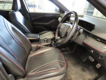 FORD MUSTANG MACH-E Extended Range 91kWh SUV 5dr Electric Automatic AWD (351 ps)
