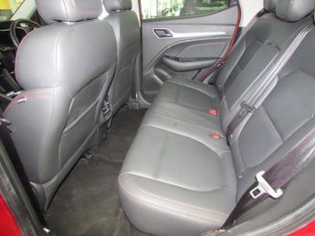 MG MG ZS 51.1kWh Trophy SUV 5dr Electric Auto (176 ps)