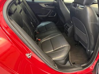 JAGUAR XE 2.0 P250i R-Dynamic S Saloon 4dr Petrol Auto Euro 6 (s/s) (250 p