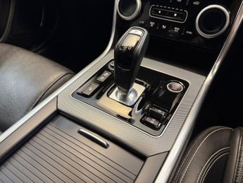 JAGUAR XE 2.0 P250i R-Dynamic S Saloon 4dr Petrol Auto Euro 6 (s/s) (250 p