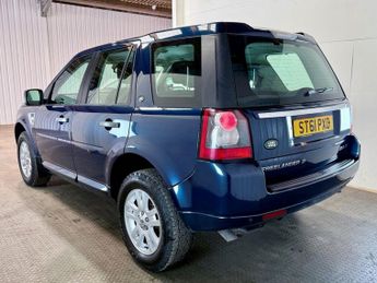 LAND ROVER FREELANDER 2 2.2 SD4 XS SUV 5dr Diesel CommandShift 4WD Euro 5 (190 ps)