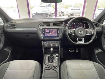 VOLKSWAGEN TIGUAN 2.0 TDI R-Line Tech SUV 5dr Diesel DSG 4Motion Euro 6 (s/s) (150