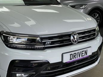 VOLKSWAGEN TIGUAN 2.0 TDI R-Line Tech SUV 5dr Diesel DSG 4Motion Euro 6 (s/s) (150