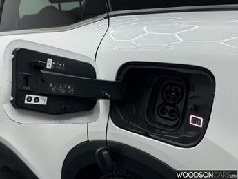 CITROEN e-C4 50kWh Shine Hatchback 5dr Electric Auto (136 ps)