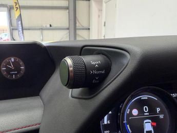 LEXUS UX 2.0 250h F Sport SUV 5dr Petrol Hybrid E-CVT Euro 6 (s/s) (184 p