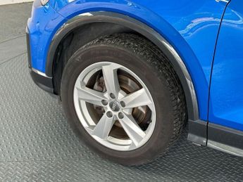 AUDI Q2 1.5 TFSI CoD 35 Sport SUV 5dr Petrol S Tronic Euro 6 (s/s) (150 