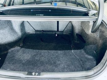 HONDA ACCORD 2.0 i-VTEC EX Saloon 4dr Petrol Automatic (200 g/km, 153 bhp)