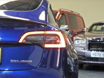 TESLA Model 3 (Dual Motor) Performance Saloon 4dr Electric Auto 4WDE (Performa