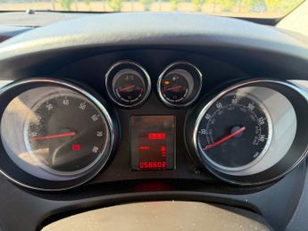 VAUXHALL MERIVA 1.4 16V SE MPV 5dr Petrol Manual Euro 5 (100 ps)