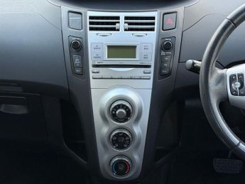 TOYOTA YARIS 1.3 TR Hatchback 5dr Petrol Multimode (136 g/km, 85 bhp)