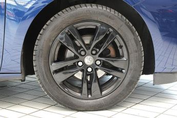 VAUXHALL ASTRA 1.5 Turbo D Business Edition Nav Hatchback 5dr Diesel Auto Euro 