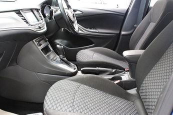 VAUXHALL ASTRA 1.5 Turbo D Business Edition Nav Hatchback 5dr Diesel Auto Euro 